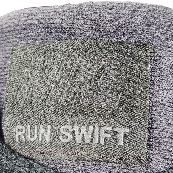 Nike Run Swift Black Gray Running Athletic Sneakers Shoes Women's Size 10 - Picture 11 of 14